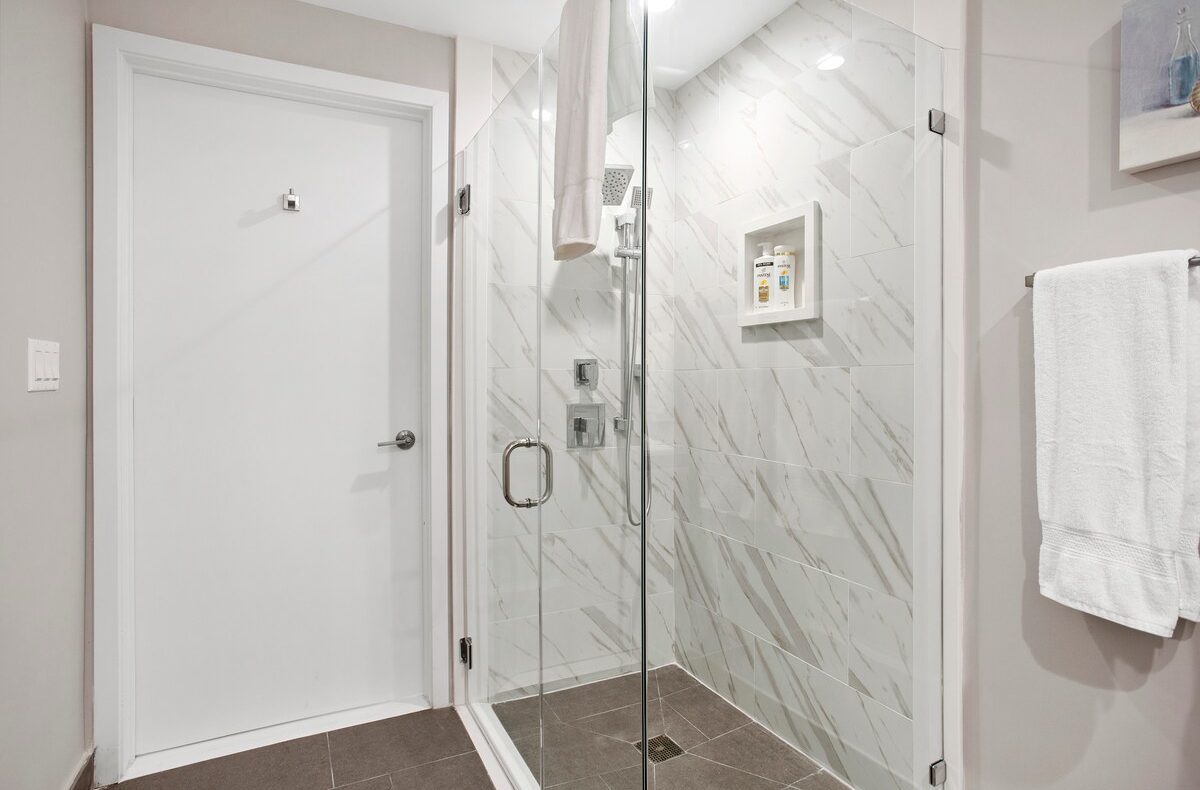 Modern bathroom